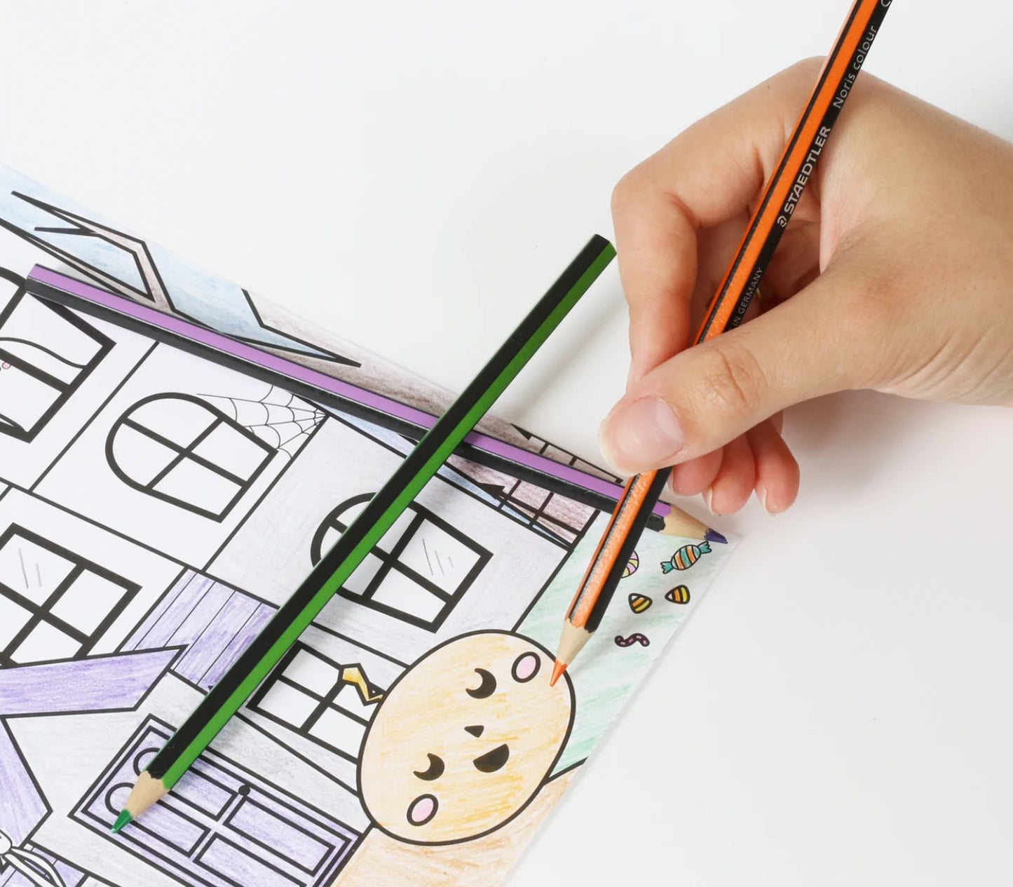 A4 Halloween Colouring Posters – Spooky Designs Activity Arts and Crafts