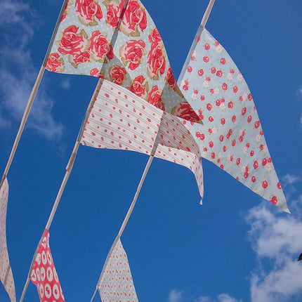 C1005 Shabby Chic Vintage 10m Triangle Bunting